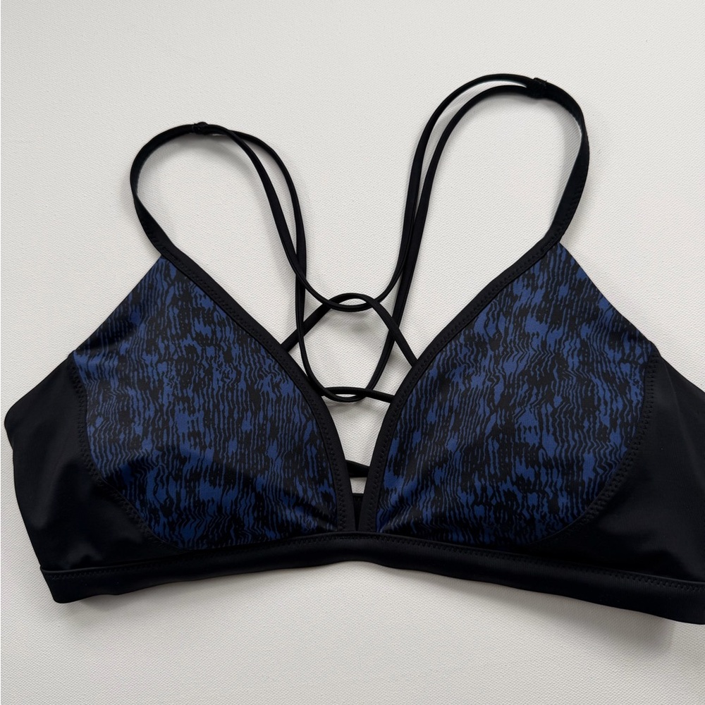 Athleta Strappy Sports Bra Bralette Medium Blue Black Print Yoga Athleisure